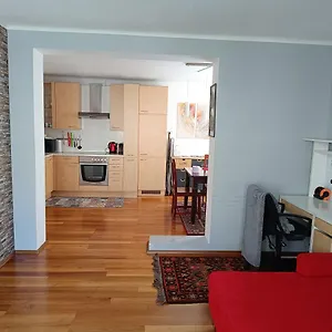 Moderne Und Schoene Apartment
